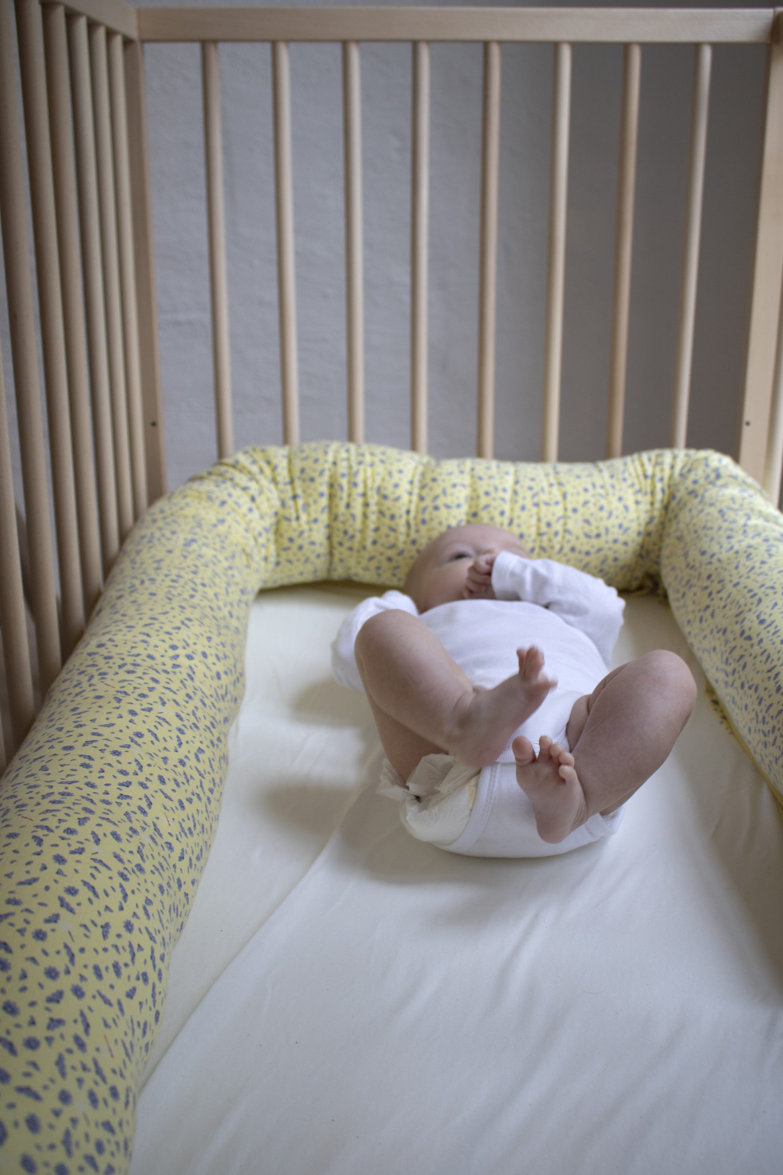 Babynest - Cosmos daydream Pale banana