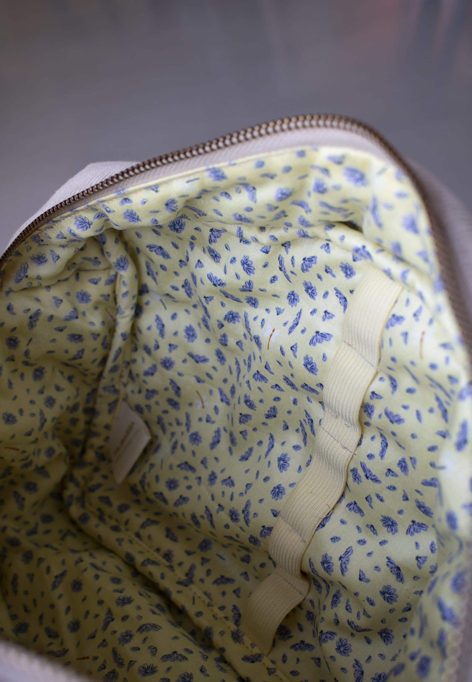 Toilet bag (large) - corduroy - doeskin