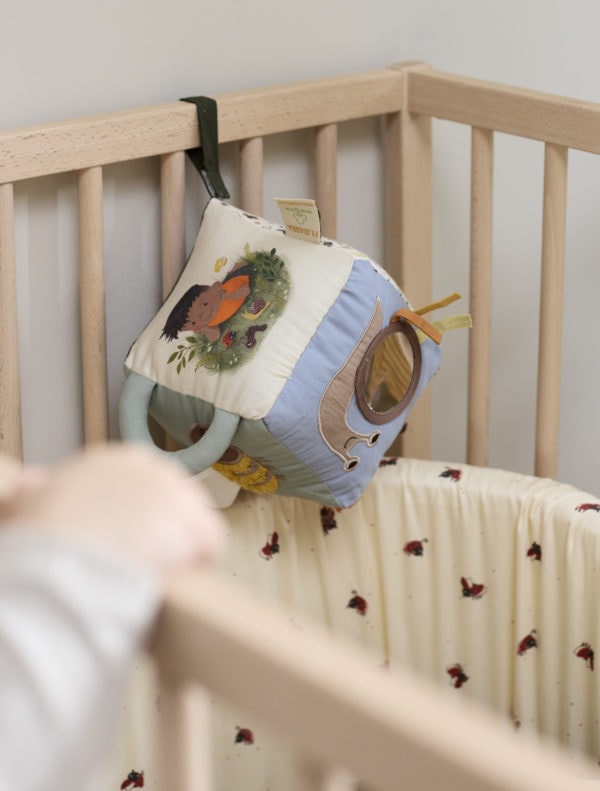 Activity cube - Little Wonders