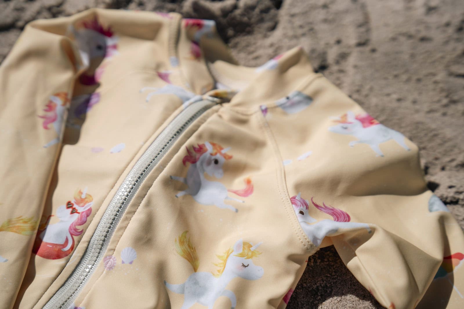Villads – UV suit 1-2 years – Unicorn Shores