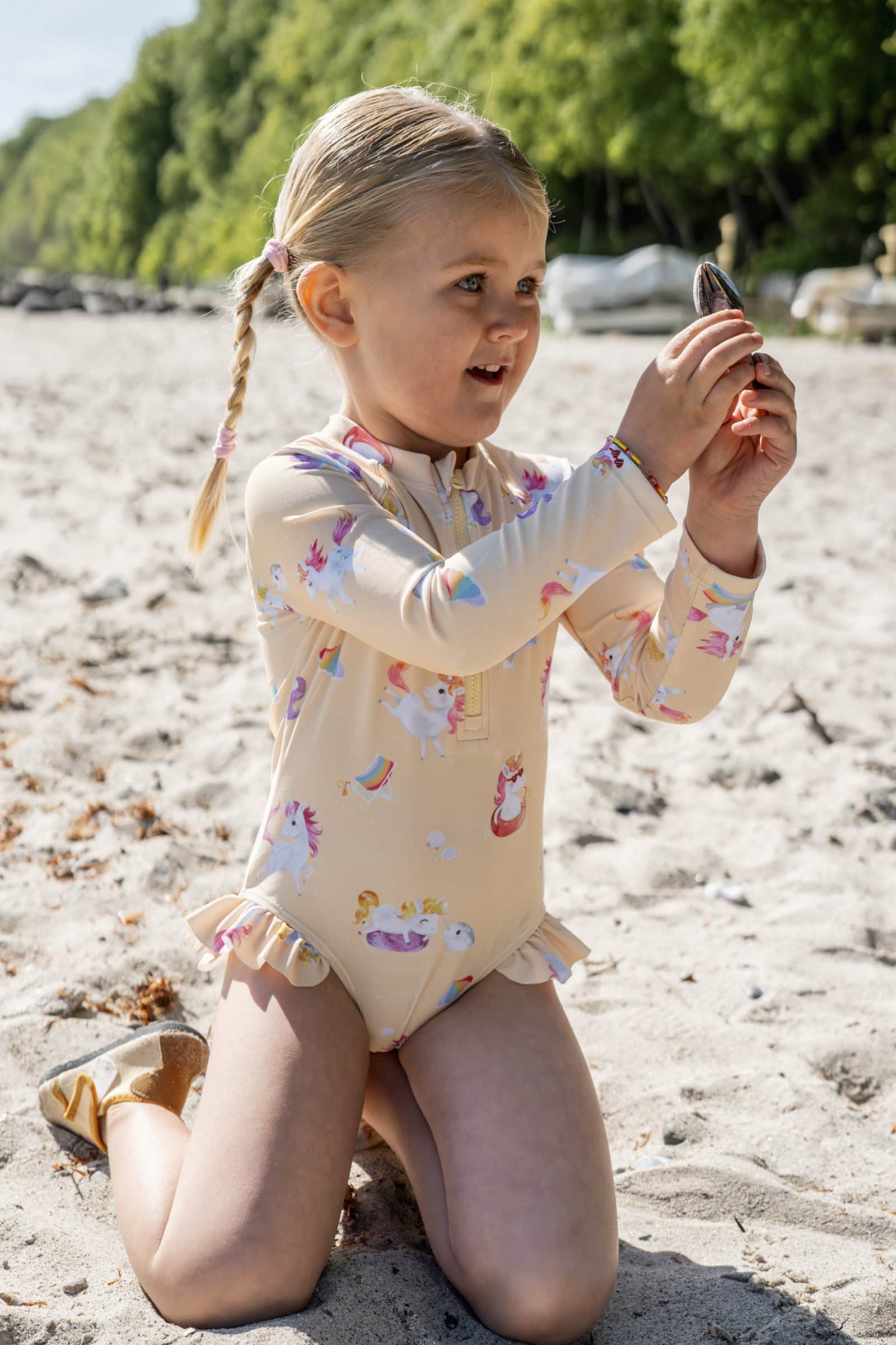 Vilje – UV suit 3-4 years – Unicorn Shores