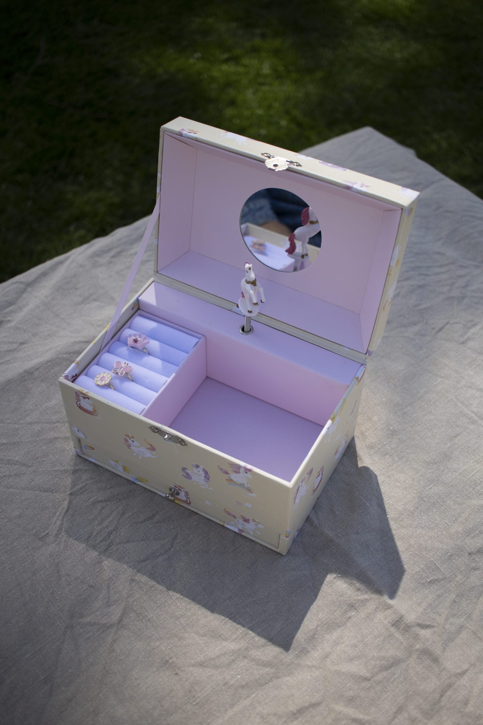 Jewellery box with music – Unicorn