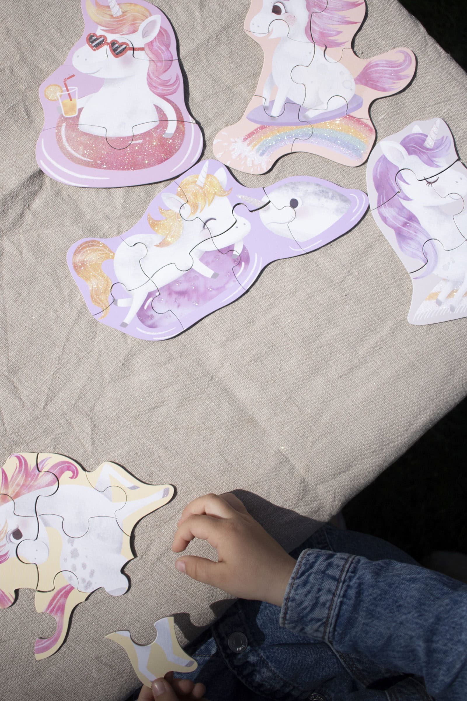 Set of 7 puzzles - Unicorn Shores