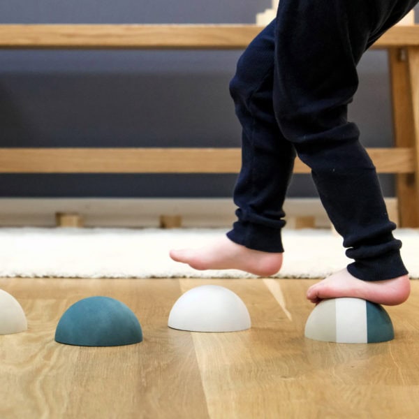 Stepstones set Ocean