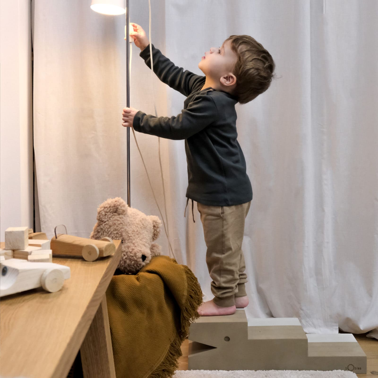 Crocodile M Sand grey