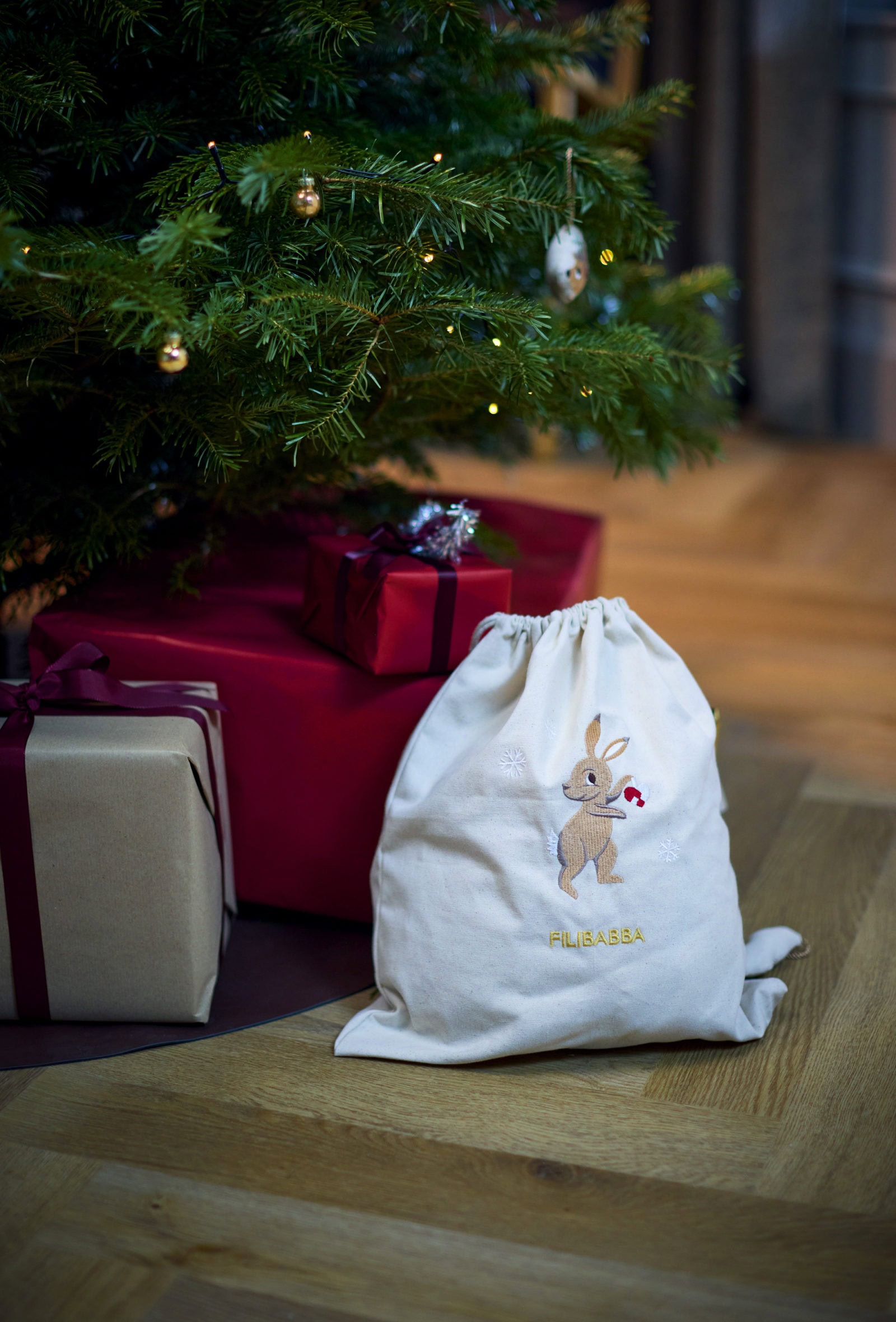 Embroidered gift bag GOTS - Wonderful Winter Mountain - Hare