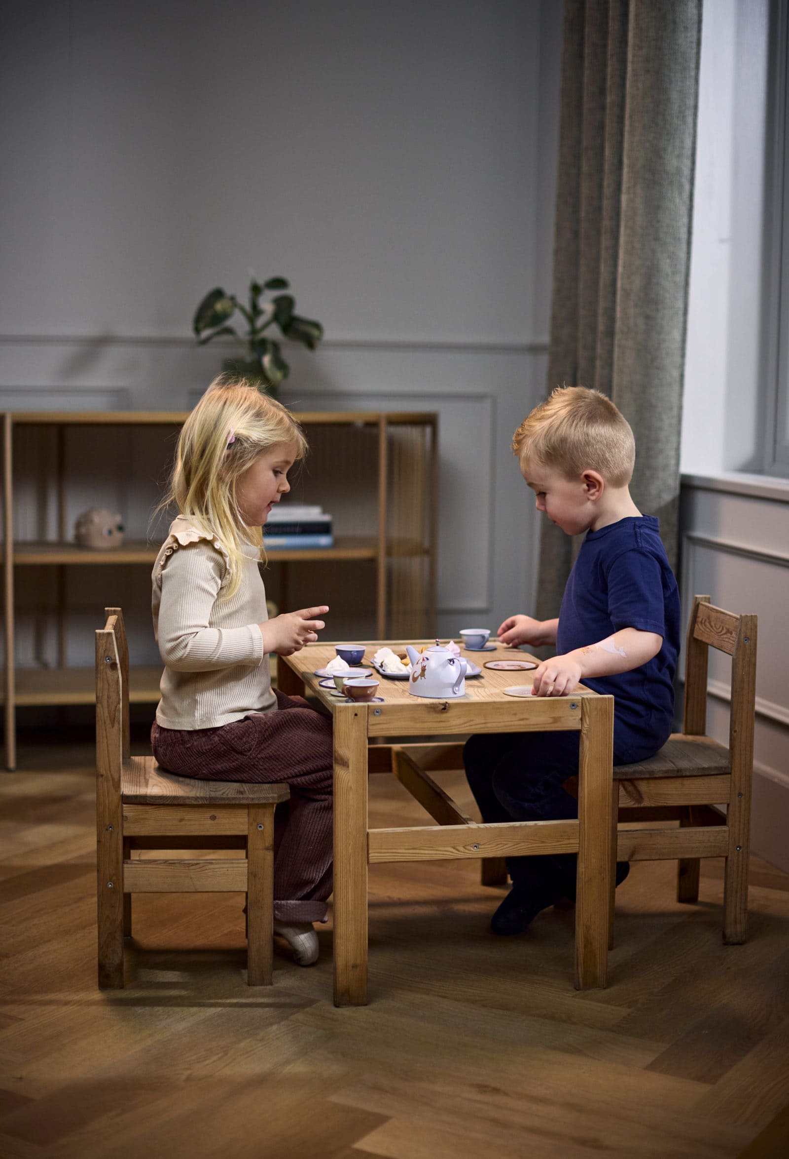 Play set - Childrens tea party set
