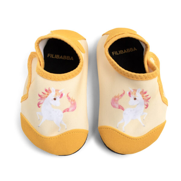 Bath shoes size 24-25 – Unicorn Shores
